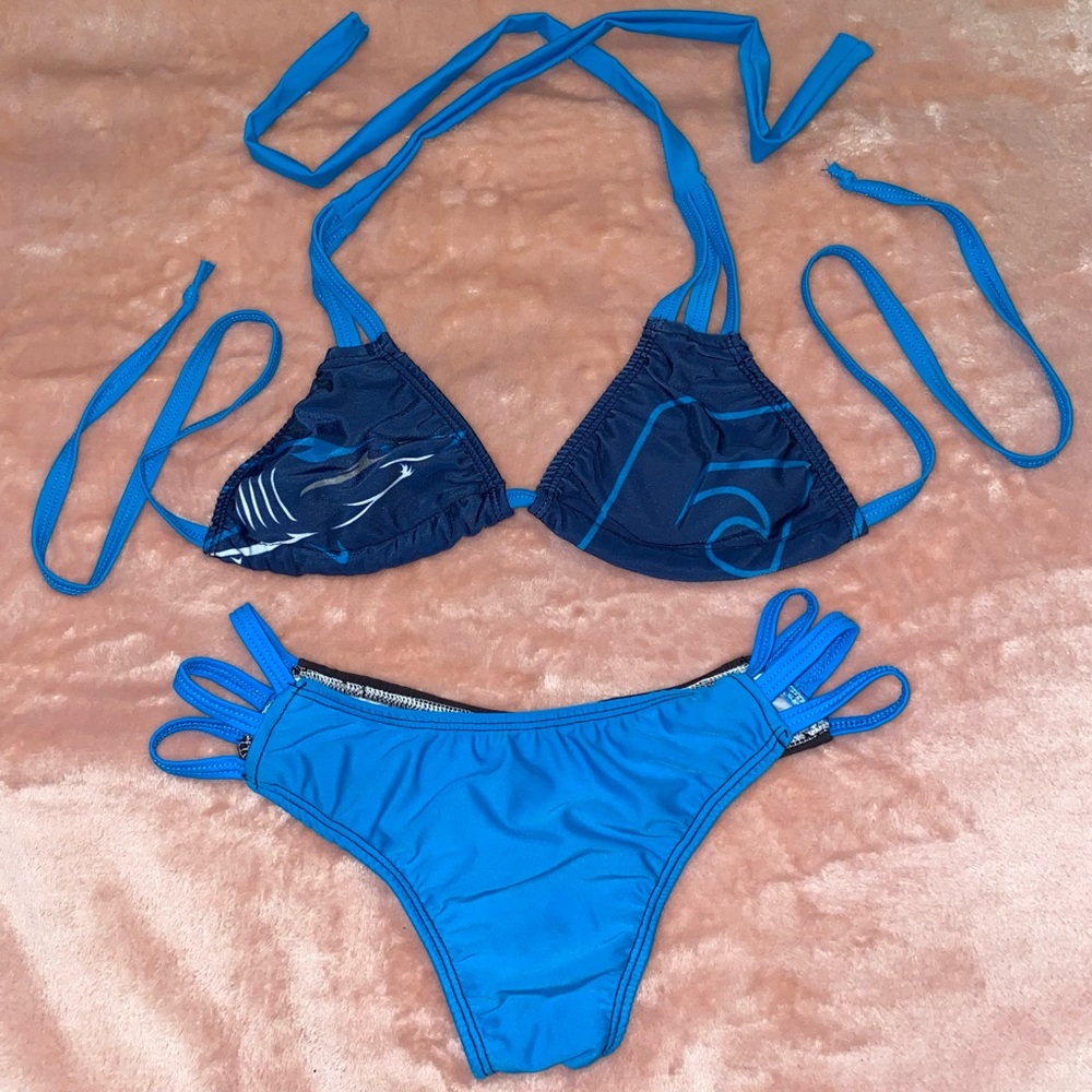 Oceanic Gear Blue Shark Women's Swimwear Set - Size Medium